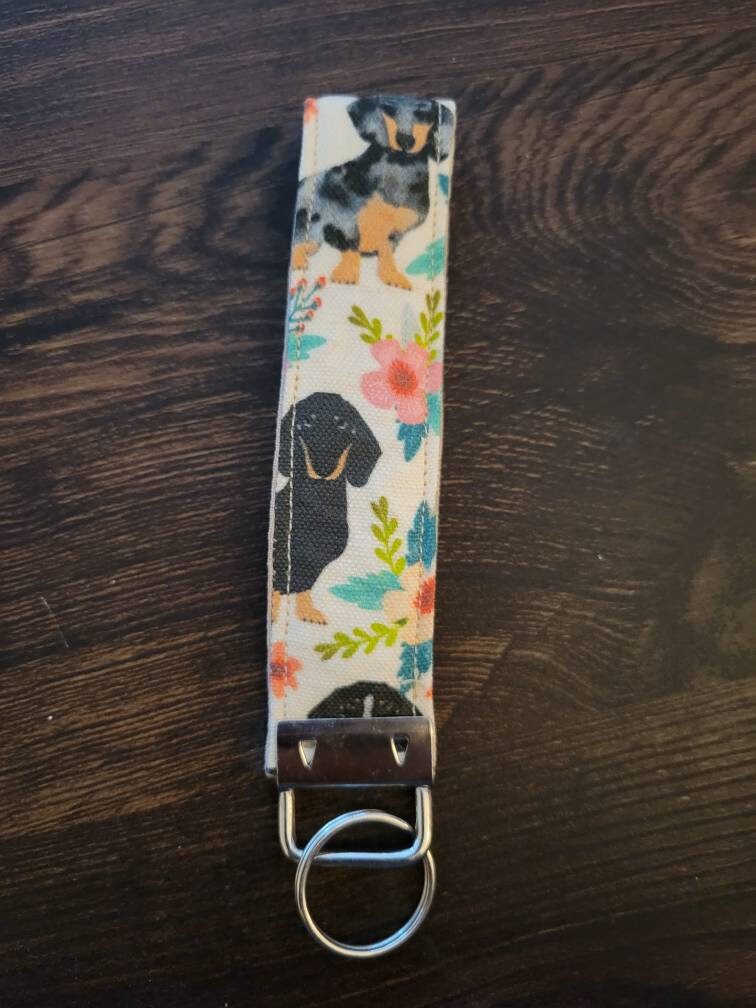 Daschunds n' Flowers keychain